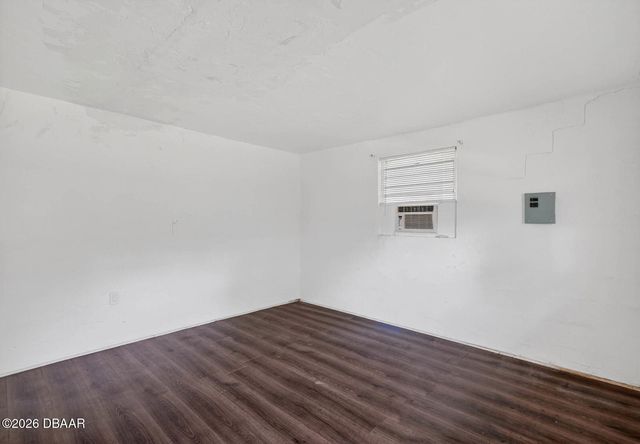 610 Holmes Avenue, Daytona Beach, FL 32114