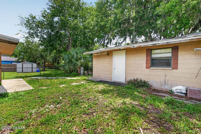 610 Holmes Avenue, Daytona Beach, FL 32114