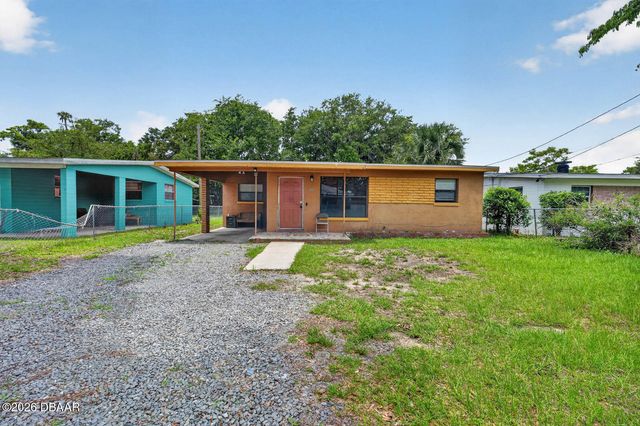 610 Holmes Avenue, Daytona Beach, FL 32114