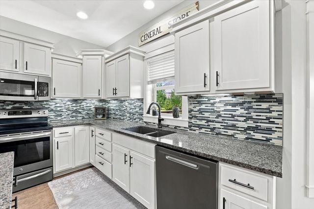 4803 NE Hillcrest Court, Ankeny, IA 50021
