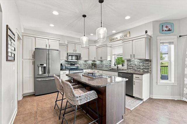 4803 NE Hillcrest Court, Ankeny, IA 50021