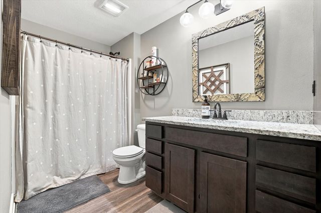 4803 NE Hillcrest Court, Ankeny, IA 50021