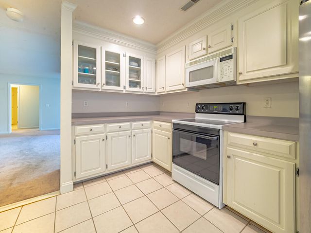 70 Pinnacle Court, Sumter, SC 29154