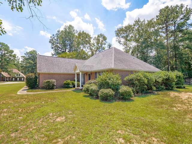 70 Pinnacle Court, Sumter, SC 29154