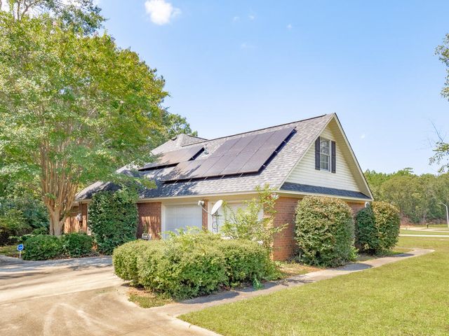 70 Pinnacle Court, Sumter, SC 29154