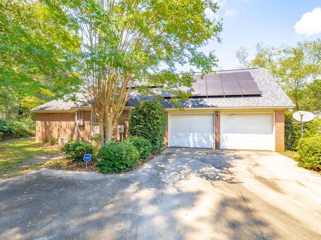 70 Pinnacle Court, Sumter, SC 29154