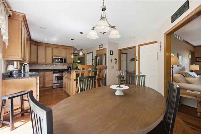 2414 Wedgewood Dr, Franklin Park, PA 15090