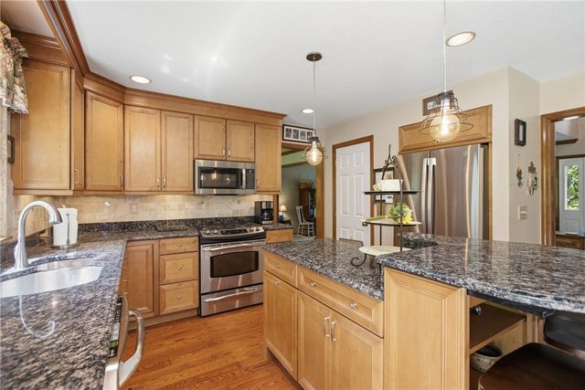2414 Wedgewood Dr, Franklin Park, PA 15090