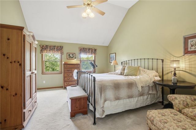 2414 Wedgewood Dr, Franklin Park, PA 15090