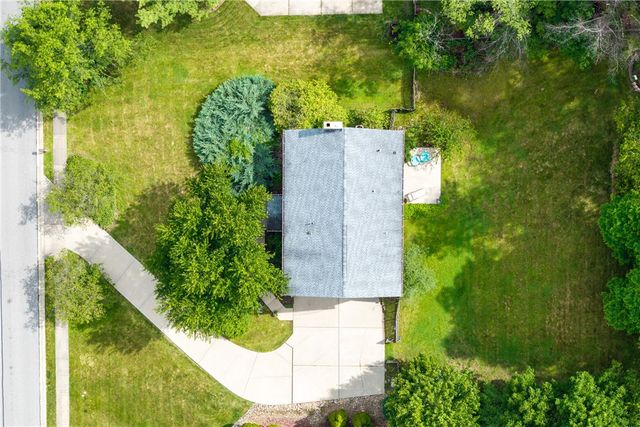 2414 Wedgewood Dr, Franklin Park, PA 15090