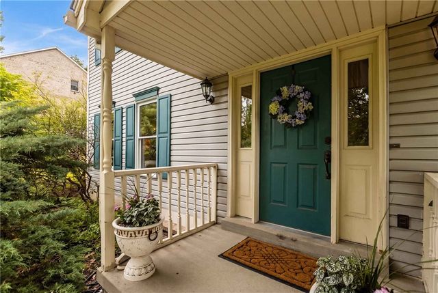 2414 Wedgewood Dr, Franklin Park, PA 15090