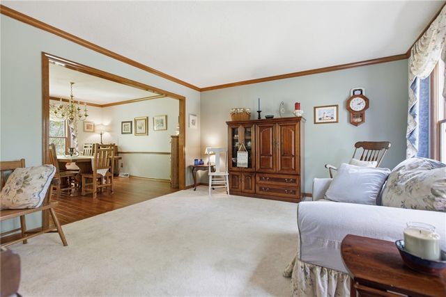 2414 Wedgewood Dr, Franklin Park, PA 15090