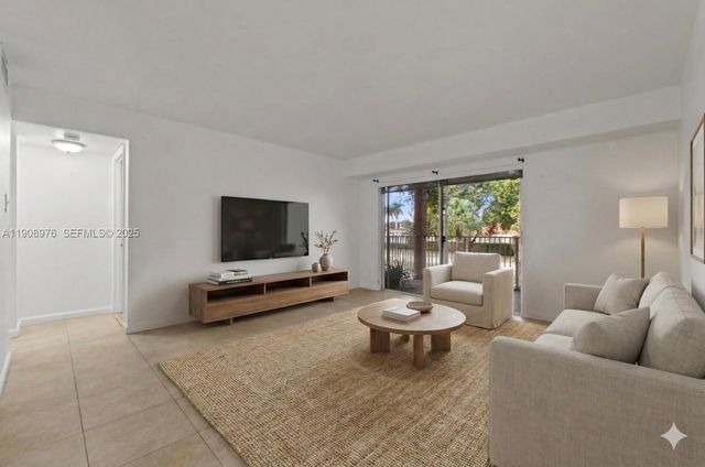 10421 SW 157th Pl 206, Miami, FL 33196