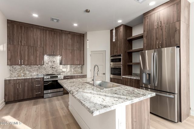 2605 W Ute Court, New River, AZ 85087