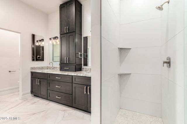 2605 W Ute Court, New River, AZ 85087