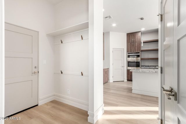 2605 W Ute Court, New River, AZ 85087