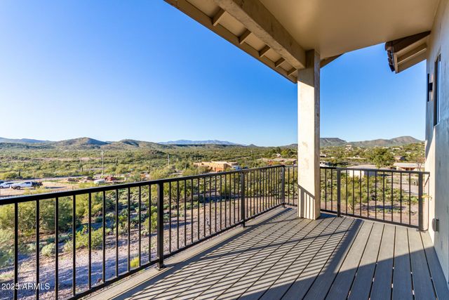 2605 W Ute Court, New River, AZ 85087