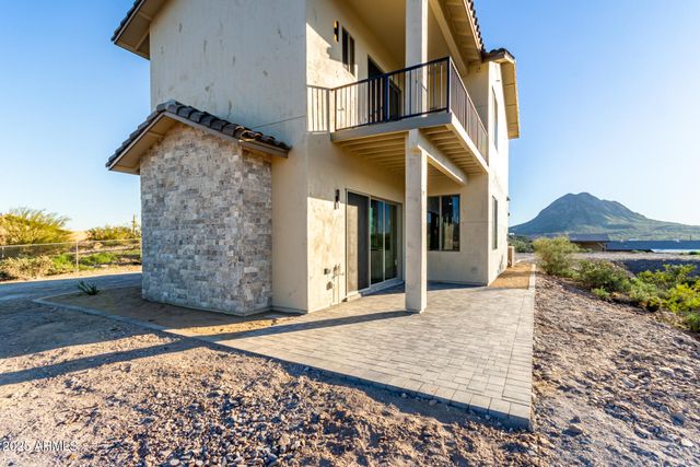 2605 W Ute Court, New River, AZ 85087