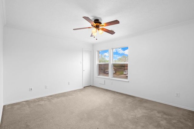 2810 Legends Knoll Drive, Spring, TX 77386