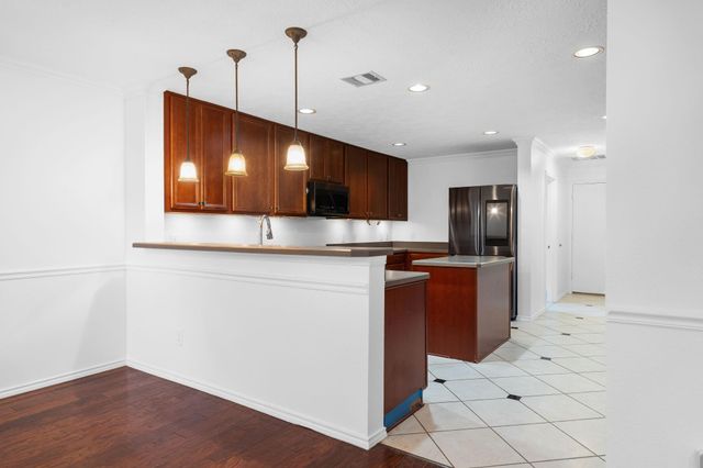 2810 Legends Knoll Drive, Spring, TX 77386