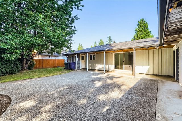 7804 57th Drive NE, Marysville, WA 98270