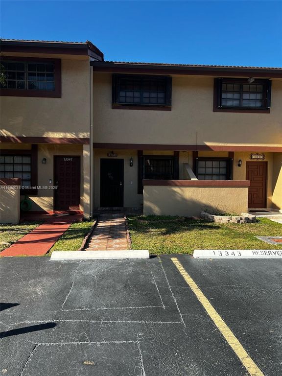 13345 SW 59th Ln, Miami, FL 33183