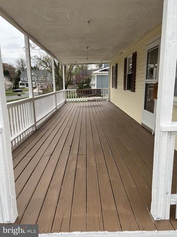 1904 PIMMIT DR, Falls Church, VA 22043