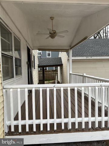 1904 PIMMIT DR, Falls Church, VA 22043