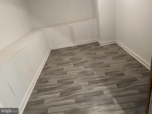 1904 PIMMIT DR, Falls Church, VA 22043