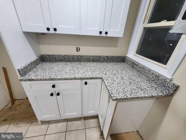 1904 PIMMIT DR, Falls Church, VA 22043