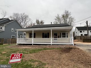 1904 PIMMIT DR, Falls Church, VA 22043