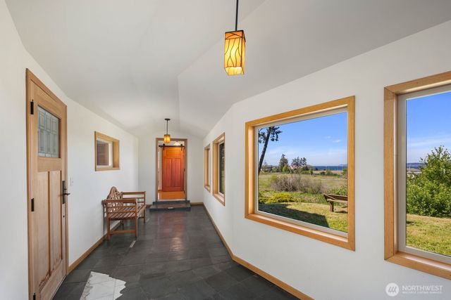 38104 Hillview Lane NE, Hansville, WA 98340