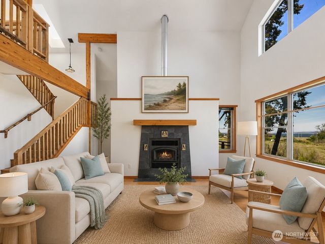 38104 Hillview Lane NE, Hansville, WA 98340