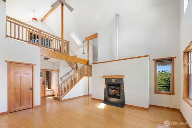 38104 Hillview Lane NE, Hansville, WA 98340