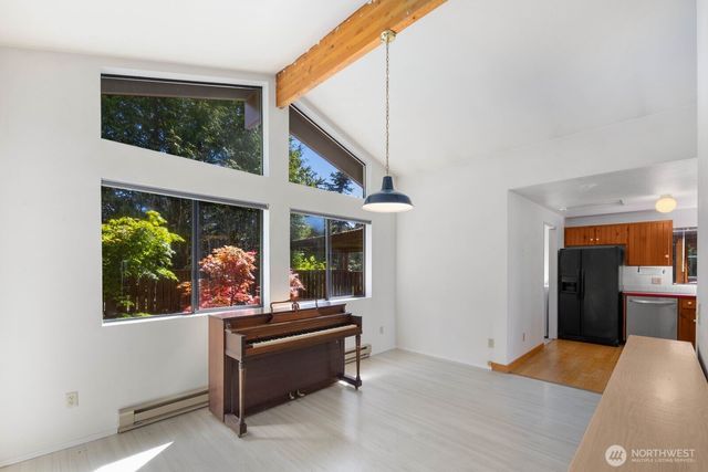 38104 Hillview Lane NE, Hansville, WA 98340