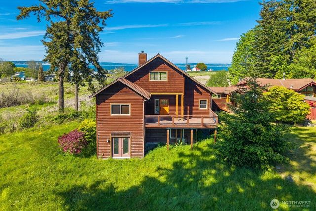 38104 Hillview Lane NE, Hansville, WA 98340