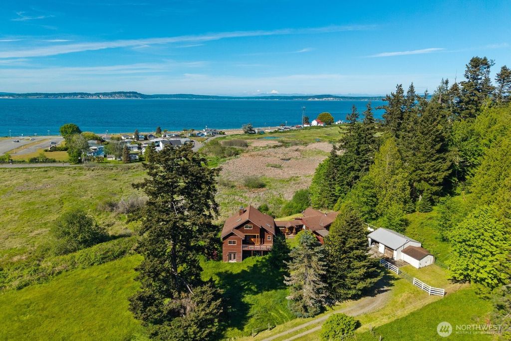 38104 Hillview Lane NE, Hansville, WA 98340