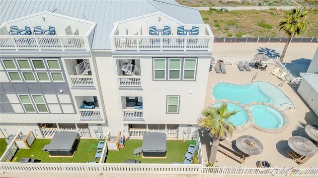 603 E Avenue G 304, Port Aransas, TX 78373