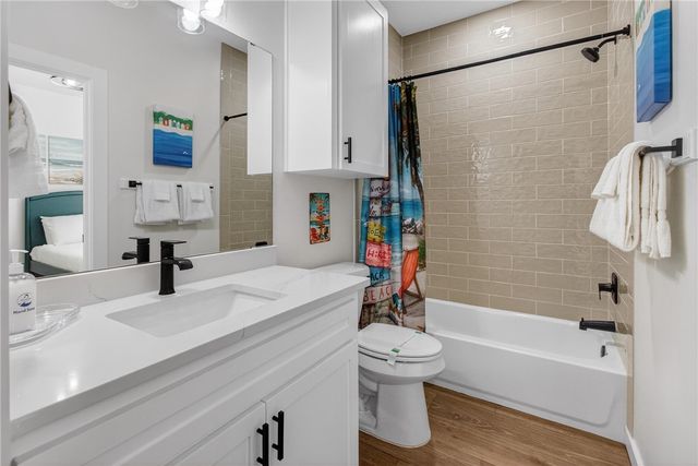 603 E Avenue G 304, Port Aransas, TX 78373