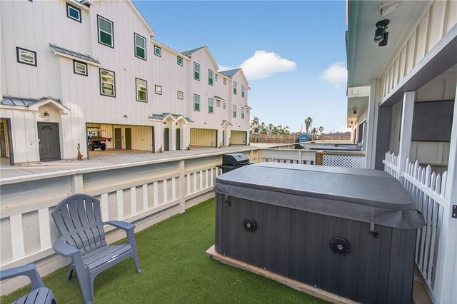 603 E Avenue G 304, Port Aransas, TX 78373
