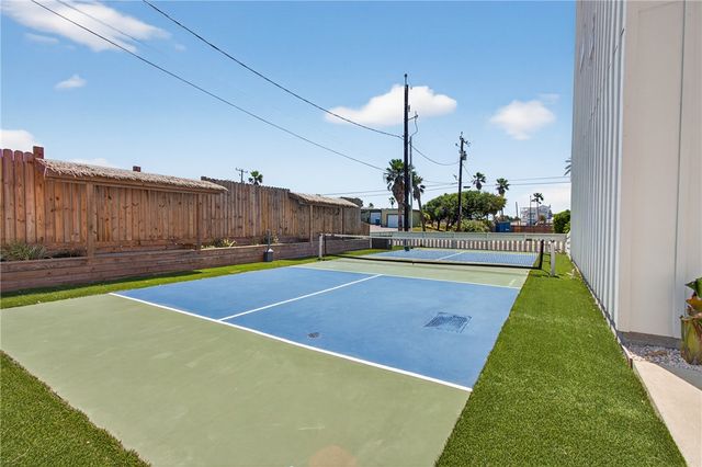 603 E Avenue G 304, Port Aransas, TX 78373
