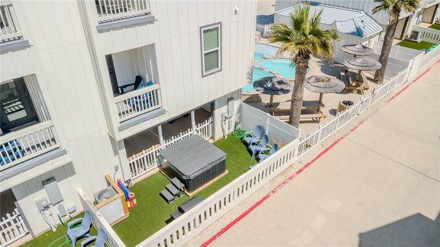 603 E Avenue G 304, Port Aransas, TX 78373