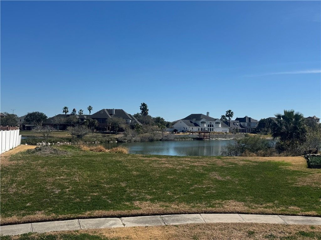 7650 Kings Lake Cr, Corpus Christi, TX 78413 — photo 3