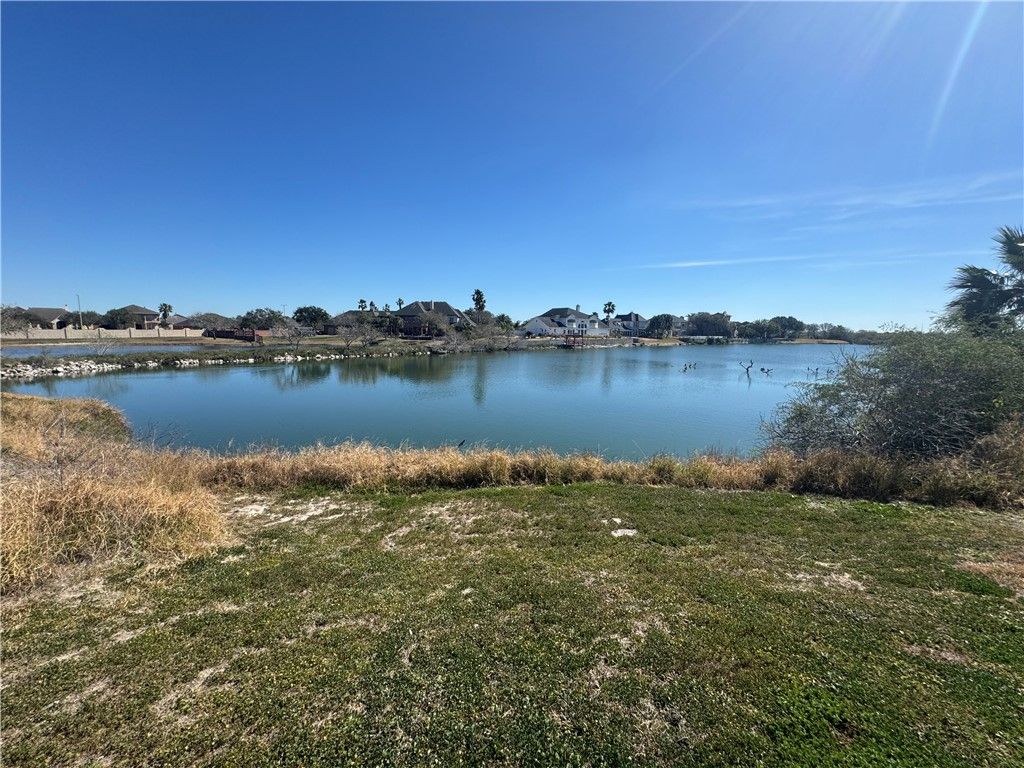 7650 Kings Lake Cr, Corpus Christi, TX 78413 — photo 5
