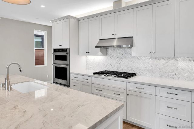 2942 Copley Ave, San Diego, CA 92116