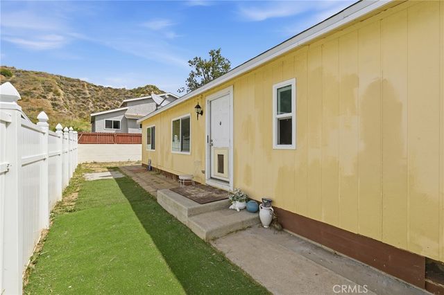 29667 Cromwell, Castaic, CA 91384