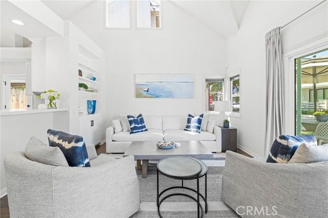 124 Garnet Avenue, Newport Beach, CA 92662