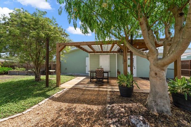 1333 BAYVIEW DRIVE, Clearwater, FL 33756