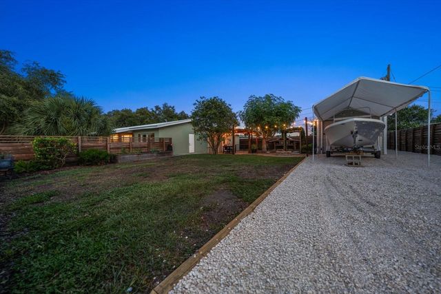 1333 BAYVIEW DRIVE, Clearwater, FL 33756