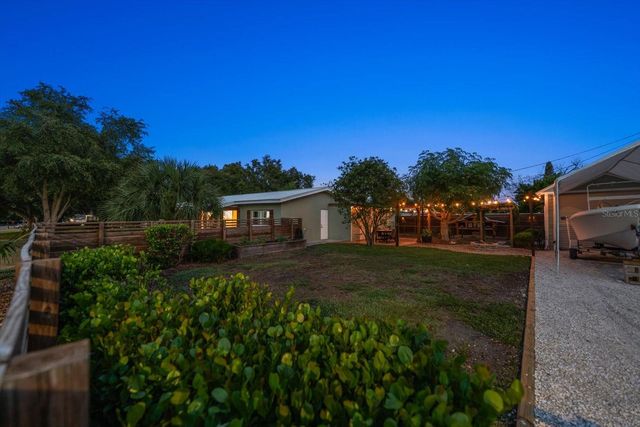 1333 BAYVIEW DRIVE, Clearwater, FL 33756